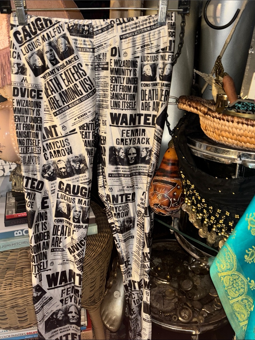 Harry Potter wanted Newspaper Print Leggings in Black & White
